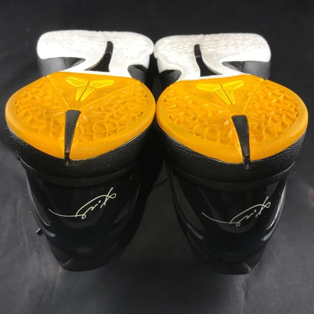 Nike Zoom KOBE VI 6 BRUCE LEE LIGHT BULB Yellow Black 10.5 US 44.5 EUR Mint cond